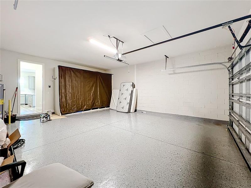 Spacious, unfurnished interior of a new home in Amelia Groves, St. Cloud (Image 33).