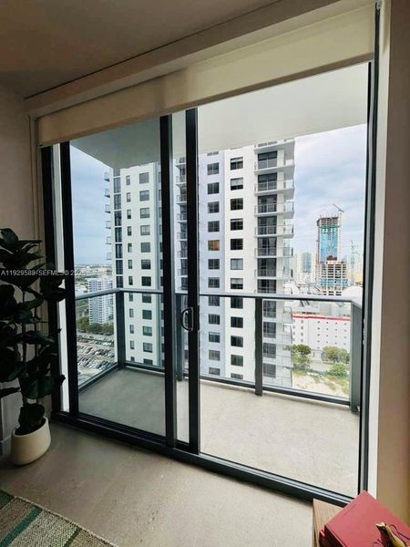 Condo located in Miami, FL showcasing its design and architecture (Image 14). Condo located in Miami, FL showcasing its design and architecture (Image 14).