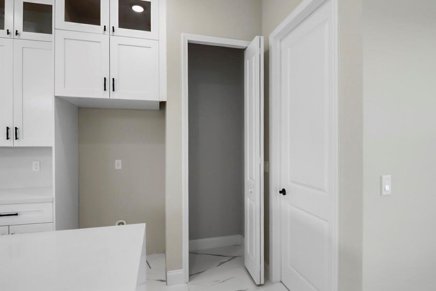 Image 47 of a home in .