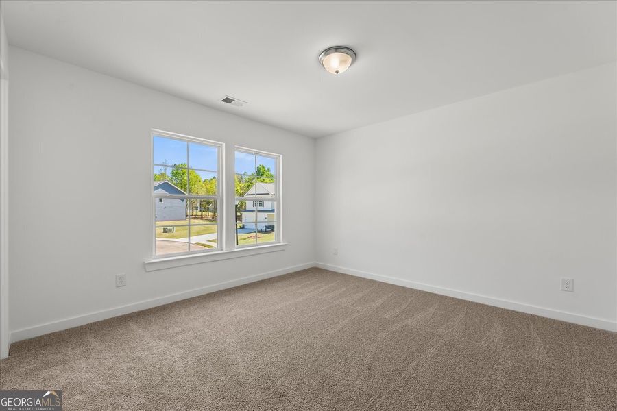 Spacious, unfurnished interior of a new home in Ellington Farms, Statham (Image 19).