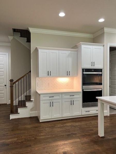 Furnished interior view inside a new home in , Atlanta (Image 7).