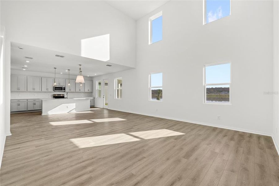 Spacious, unfurnished interior of a new home in , Kissimmee (Image 23).