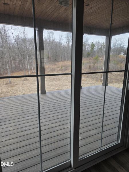 Back slider view Back slider view