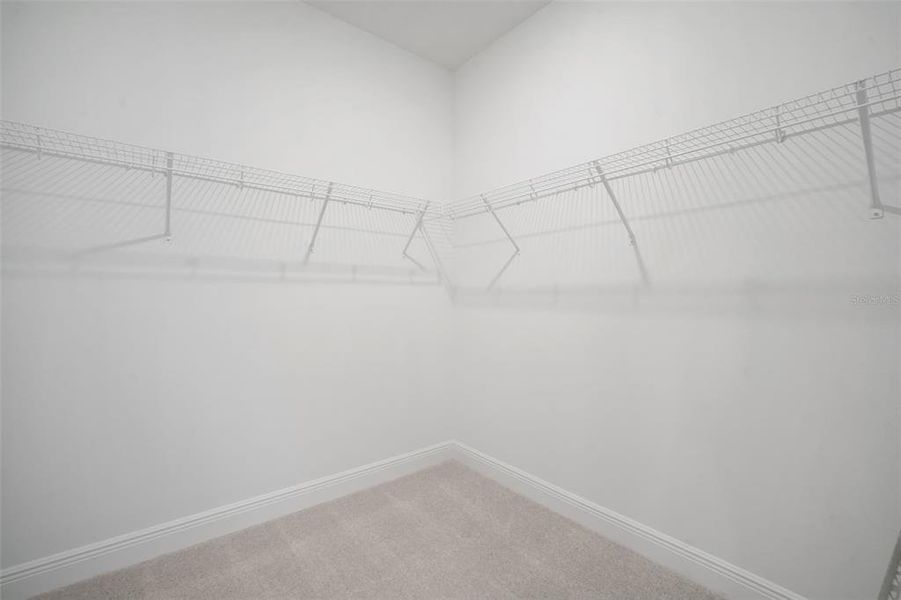 Spacious, unfurnished interior of a new home in North River Ranch, Parrish (Image 18).