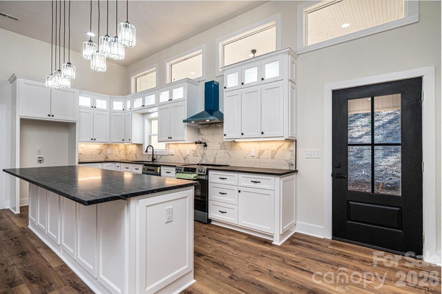 Furnished interior view inside a new home in , Lenoir (Image 4).