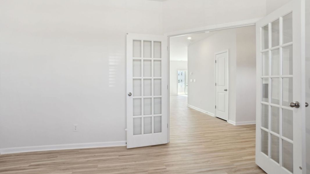 Spacious, unfurnished interior of a new home in Granite Falls, Lancaster (Image 11). Spacious, unfurnished interior of a new home in Granite Falls, Lancaster (Image 11).