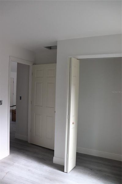 Spacious, unfurnished interior of a new home in , Ocala (Image 13).