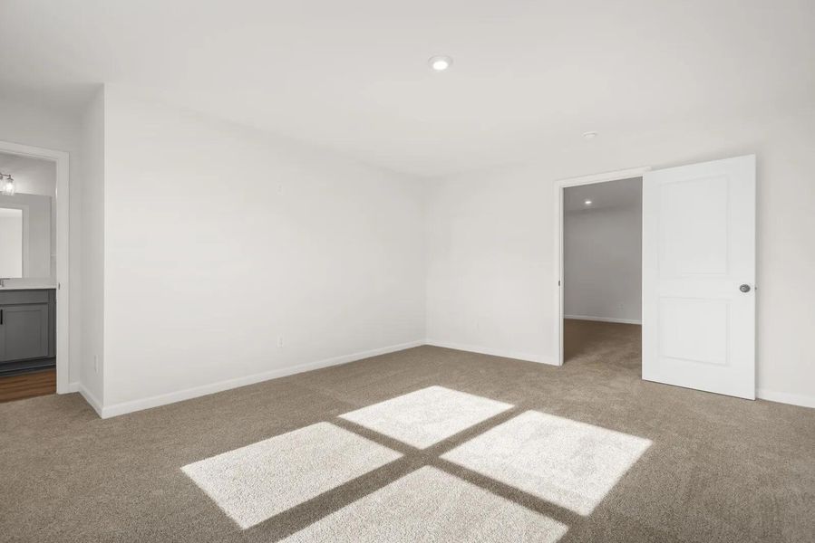 The Beverly A Primary Suite Bedroom