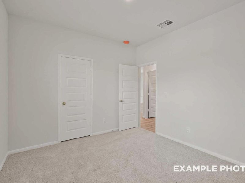 Spacious, unfurnished interior of a new home in Caney Creek Place, Conroe (Image 18).
