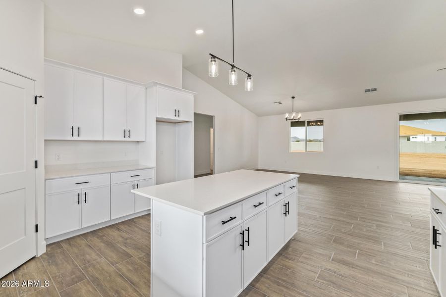 15-Sandstone Mountain