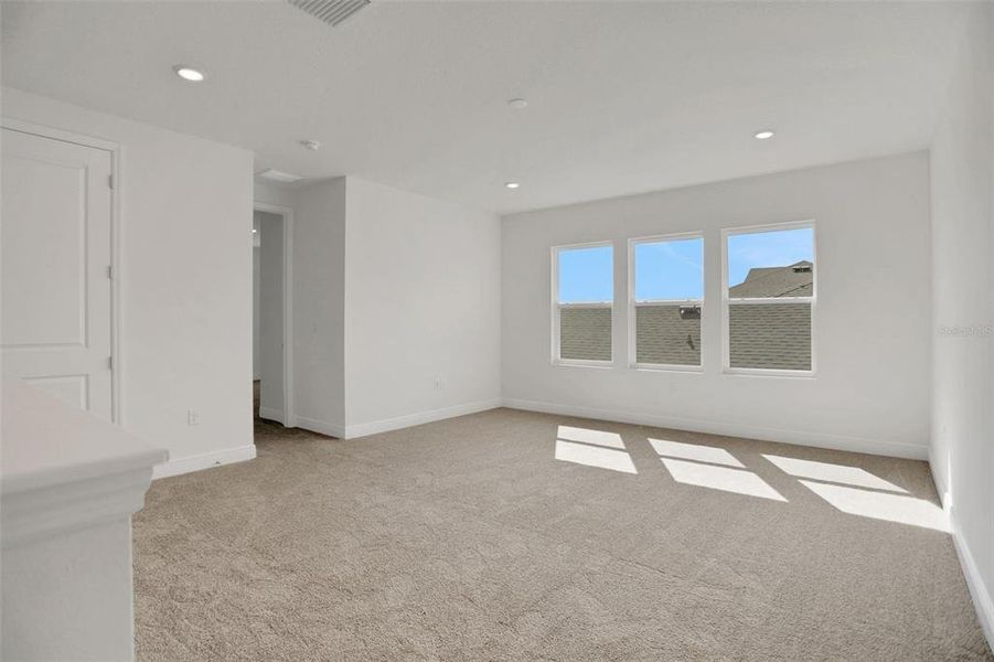 Spacious, unfurnished interior of a new home in Seaire, Parrish (Image 19).