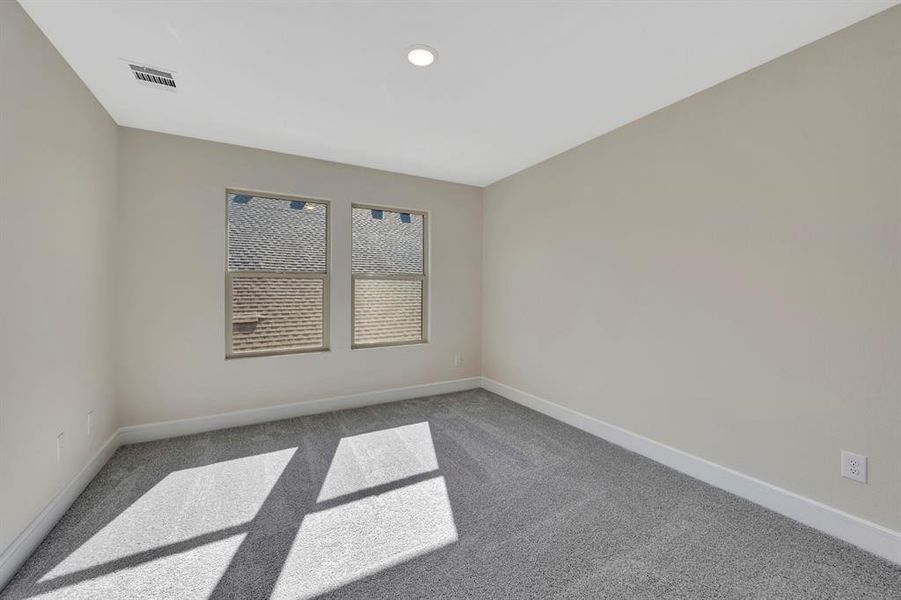 Spacious, unfurnished interior of a new home in Elevon, Lavon (Image 39).