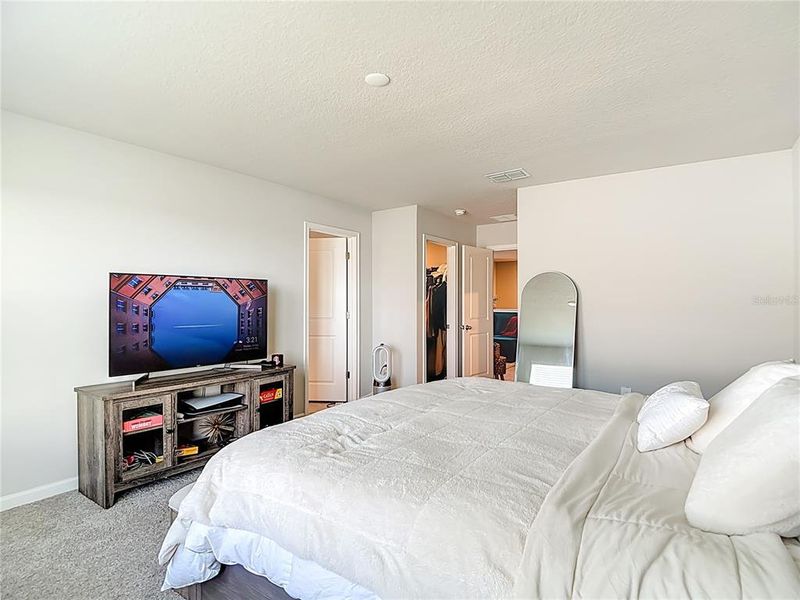 Furnished interior view inside a new home in , Lutz (Image 51).