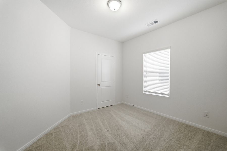 Spacious, unfurnished interior of a new home in Westridge, McKinney (Image 45).