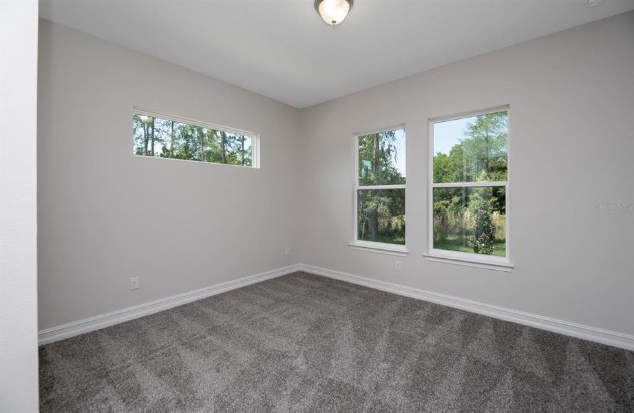Spacious, unfurnished interior of a new home in Southern Hills Plantation, Brooksville (Image 20).