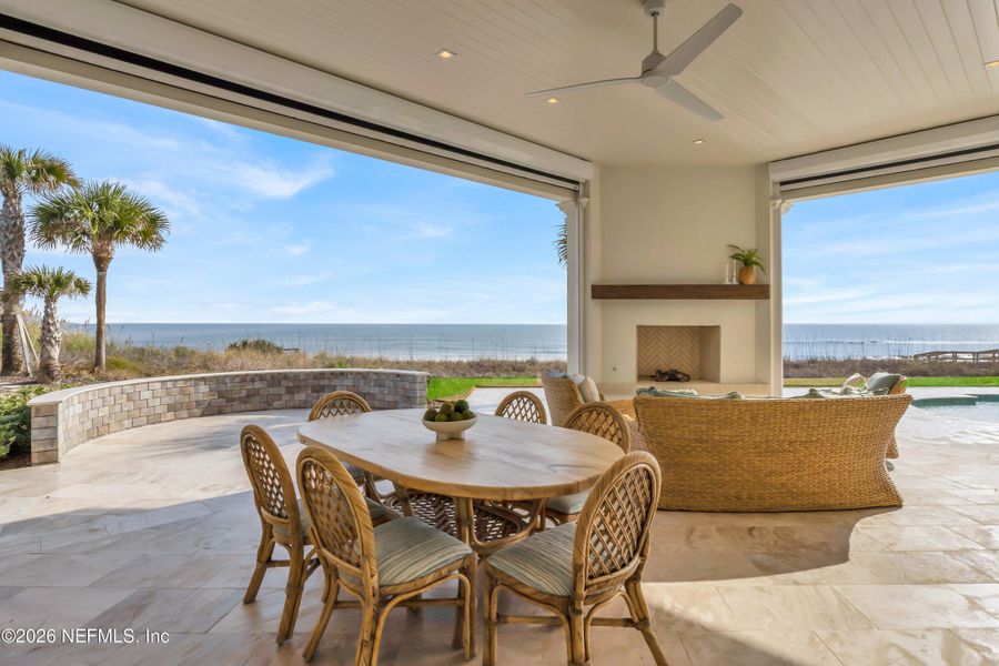Exterior details and patio area of a home in , Ponte Vedra Beach (Image 3).