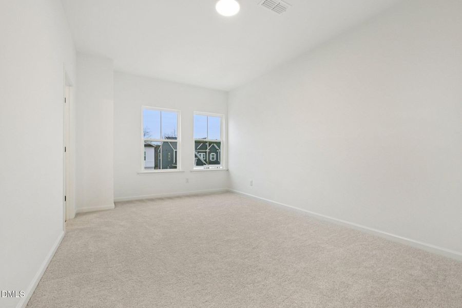 41-web-or-mls-Erastus Ct-S0502-041