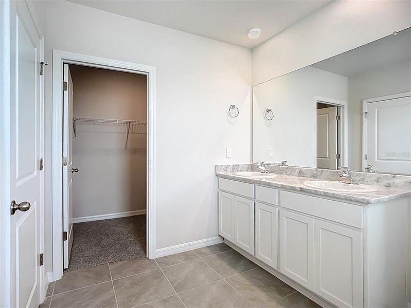 Furnished interior view inside a new home in Solera at Lakewood Ranch, Bradenton (Image 4).