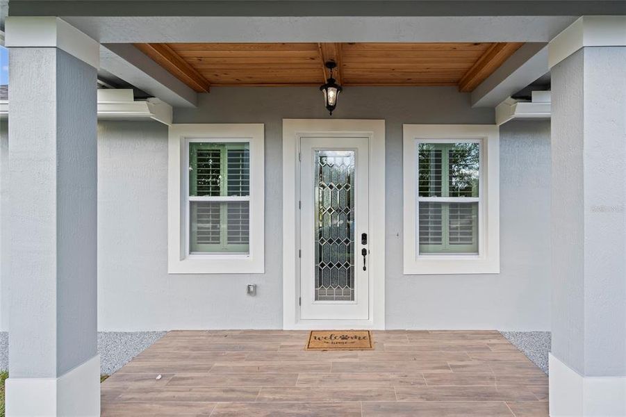 Exterior details and patio area of a home in , Okeechobee (Image 26).