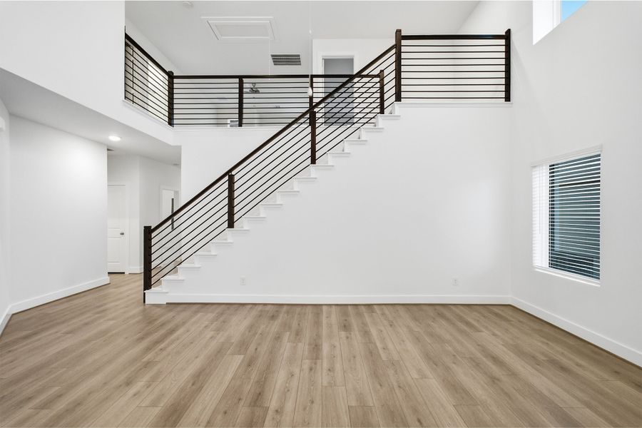 Spacious, unfurnished interior of a new home in Hunters Glen, Jarrell (Image 24).