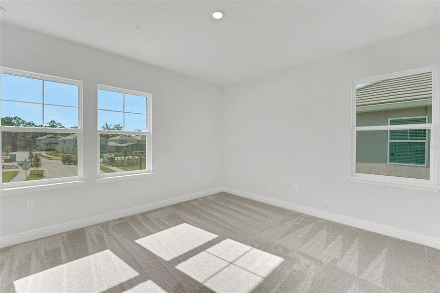 Spacious, unfurnished interior of a new home in Palms at Windermere, Windermere (Image 33).