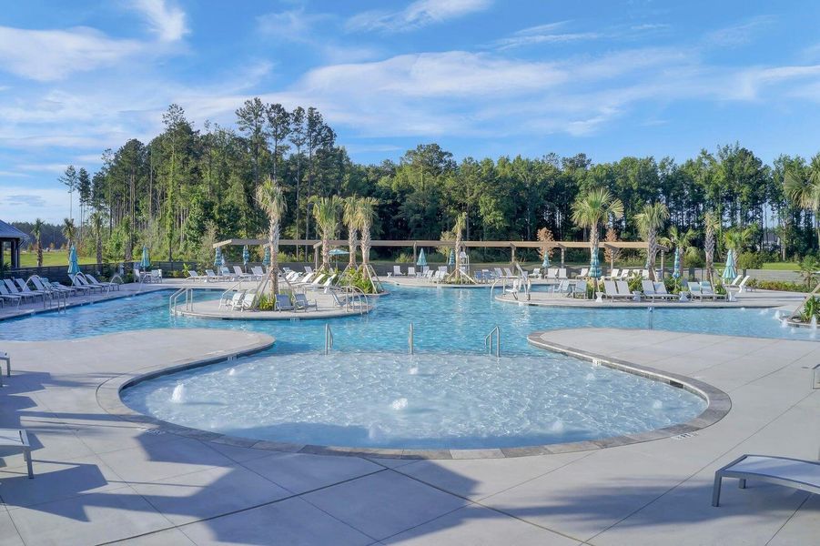 Community amenities in , Summerville (Image 30).