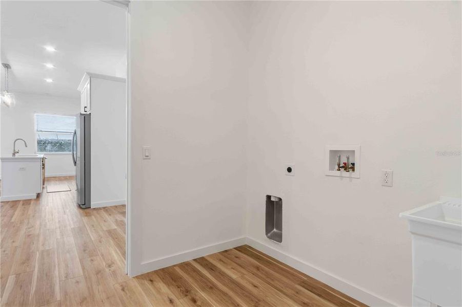 Spacious, unfurnished interior of a new home in , Punta Gorda (Image 42).