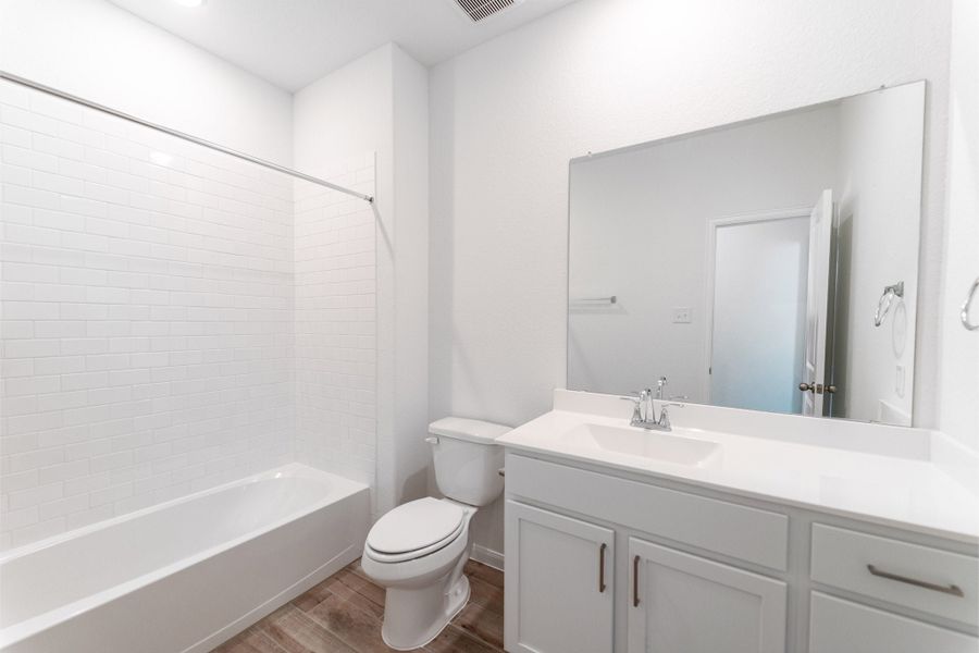 Furnished interior view inside a new home in Lago Mar, Texas City (Image 9). Furnished interior view inside a new home in Lago Mar, Texas City (Image 9).