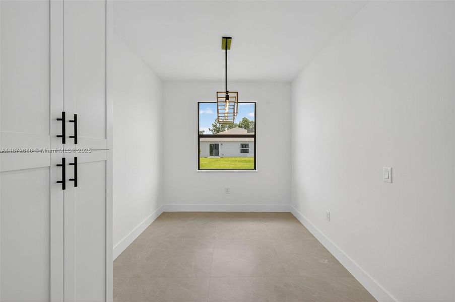 Spacious, unfurnished interior of a new home in , Lehigh Acres (Image 19).