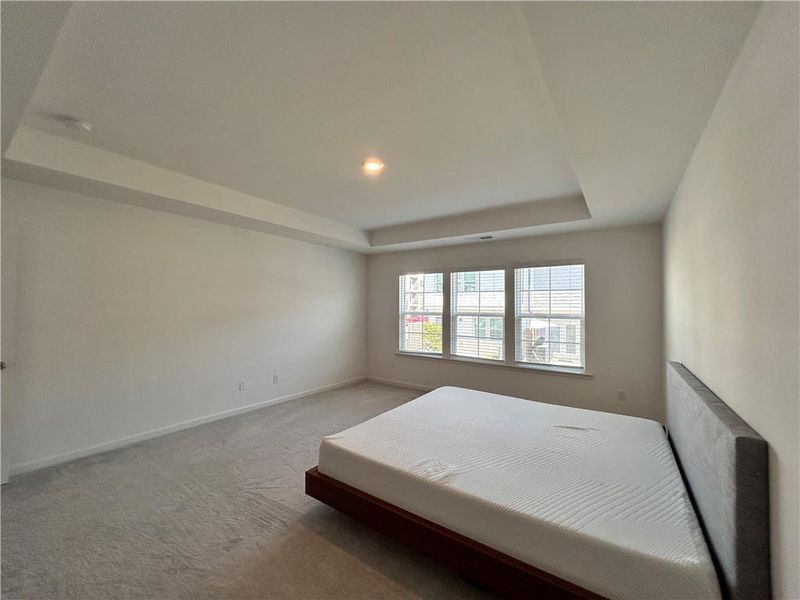 Spacious, unfurnished interior of a new home in , Suwanee (Image 19).