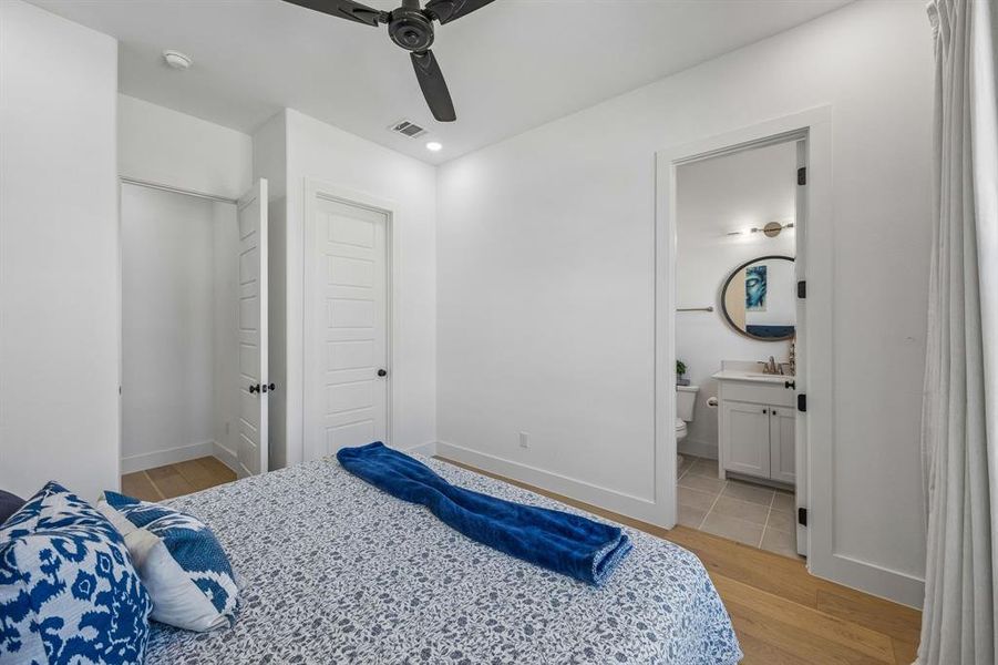 Furnished interior view inside a new home in , Prosper (Image 26).