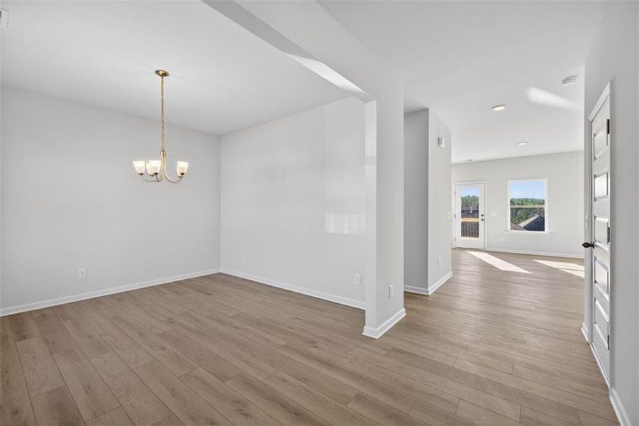 Spacious, unfurnished interior of a new home in Victoria Heights, Dallas (Image 33).