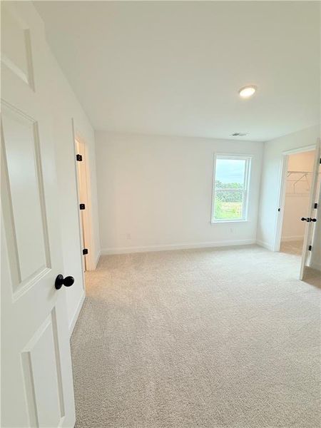 Spacious, unfurnished interior of a new home in Wehunt Meadows, Hoschton (Image 13). Spacious, unfurnished interior of a new home in Wehunt Meadows, Hoschton (Image 13).