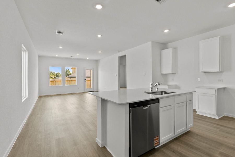 Furnished interior view inside a new home in Lake Conroe Cove, Willis (Image 9).