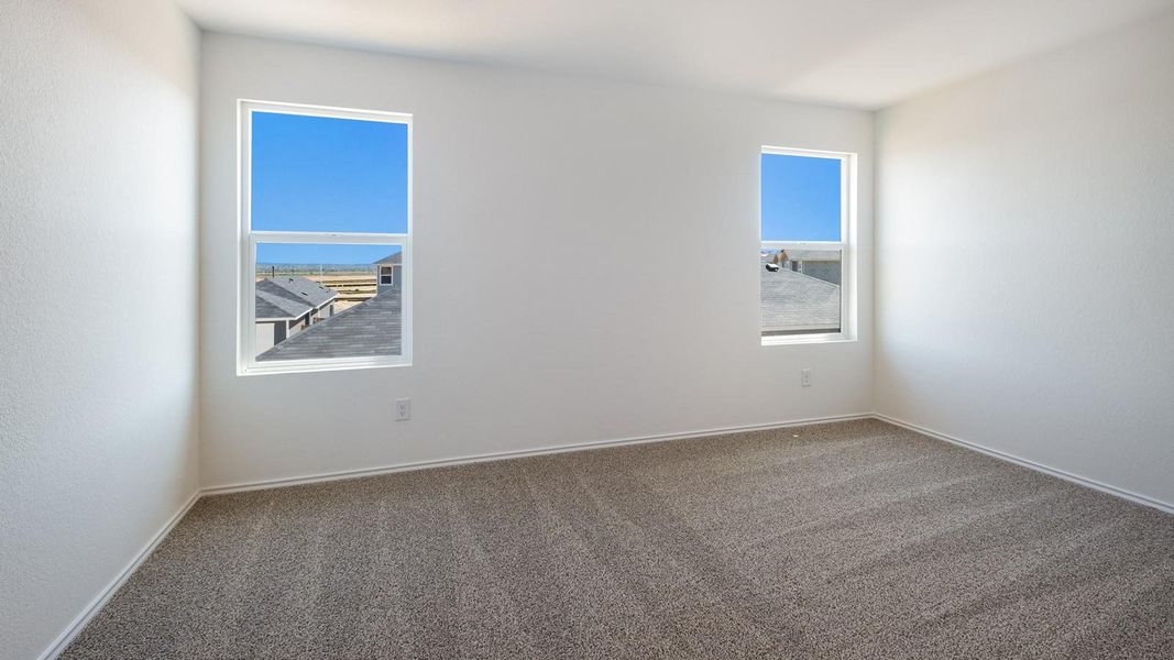 Spacious, unfurnished interior of a new home in Valverde, Bastrop (Image 14).