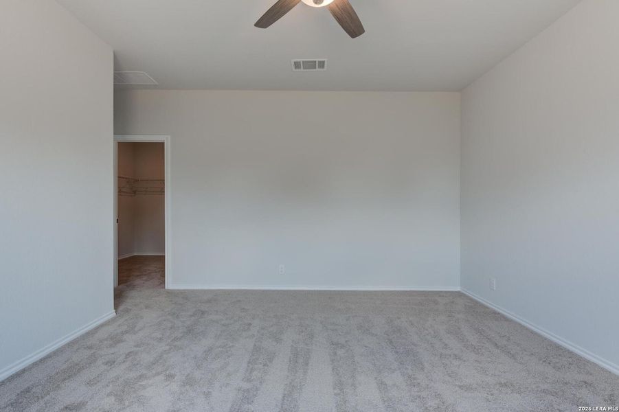 Spacious, unfurnished interior of a new home in Nopal Valley, San Antonio (Image 15). Spacious, unfurnished interior of a new home in Nopal Valley, San Antonio (Image 15).