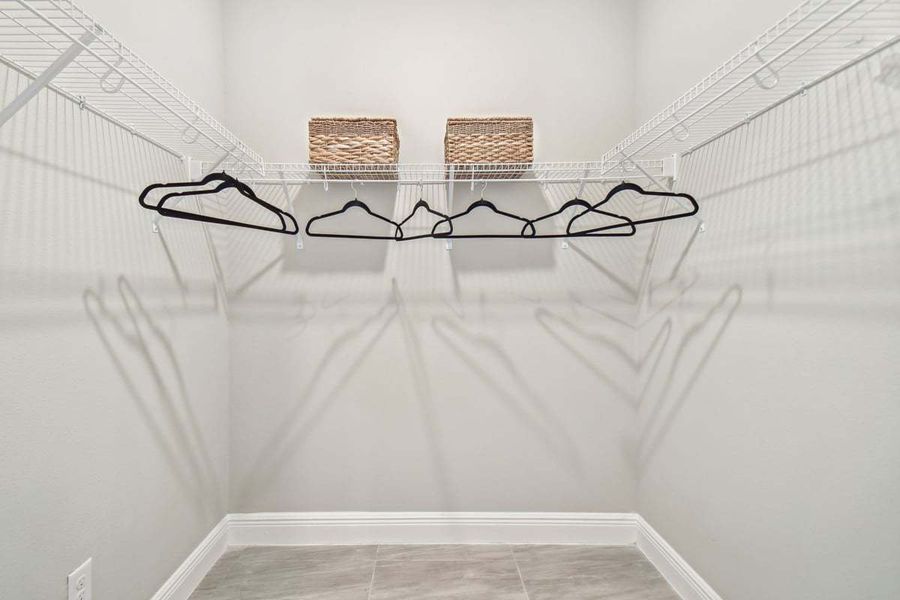 Representative unfurnished interior of a home built from the Sweetwater by William Ryan Homes in Southern Hills Plantation, Brooksville (Image 23).