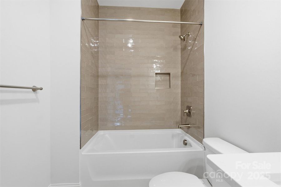 Image 19 of a home in .