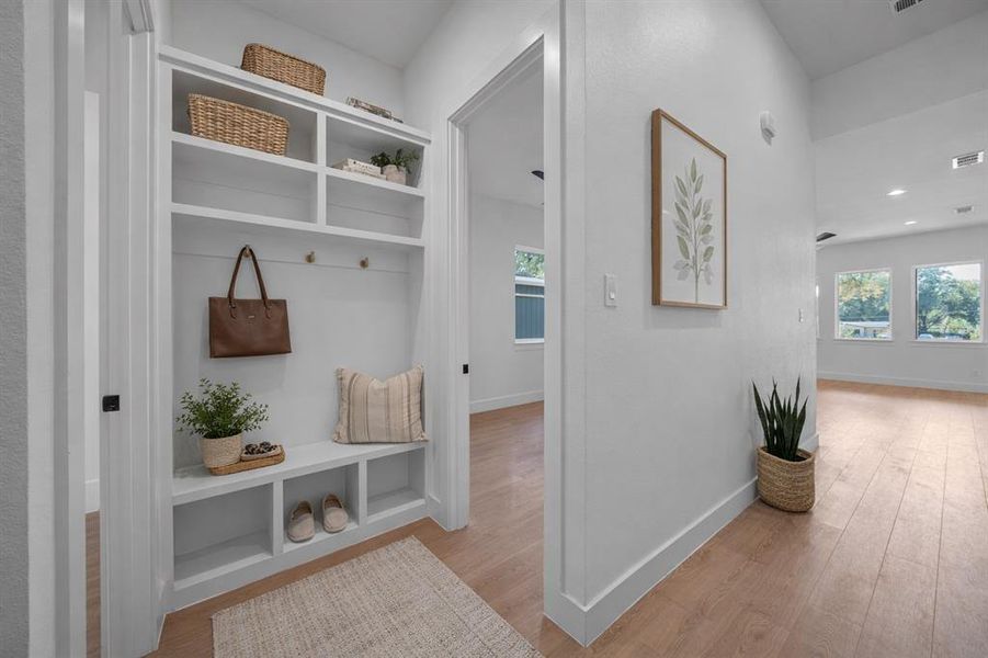 Furnished interior view inside a new home in , Dallas (Image 28).