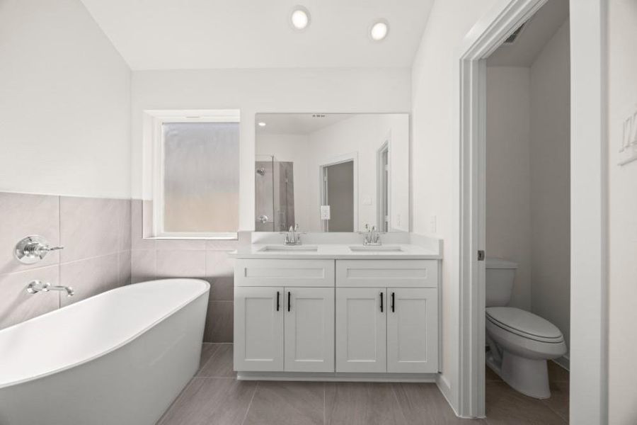 Furnished interior view inside a new home in Ashland, Angleton (Image 8).