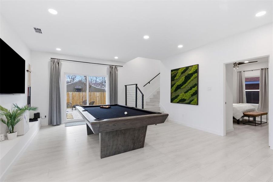 Furnished interior view inside a new home in , Dallas (Image 8).