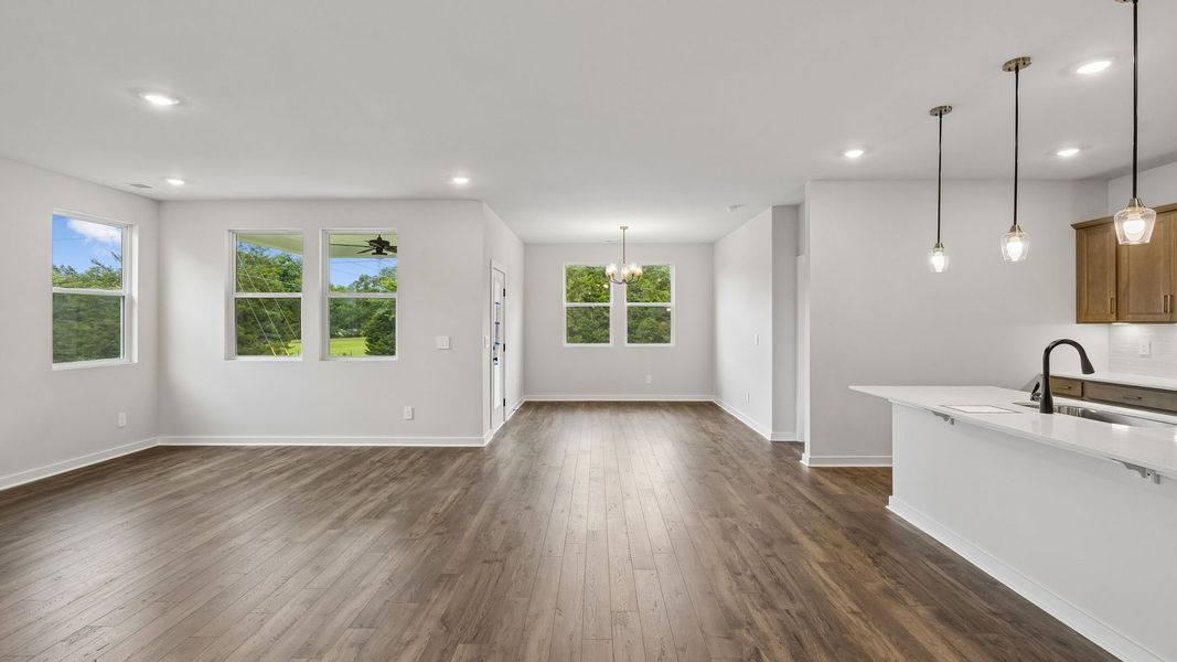 Spacious, unfurnished interior of a new home in Reserve at Hickory Ridge, Columbia (Image 33).