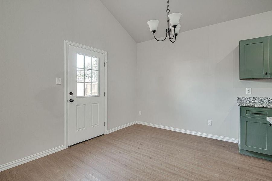 Spacious, unfurnished interior of a new home in , Fort Worth (Image 13).