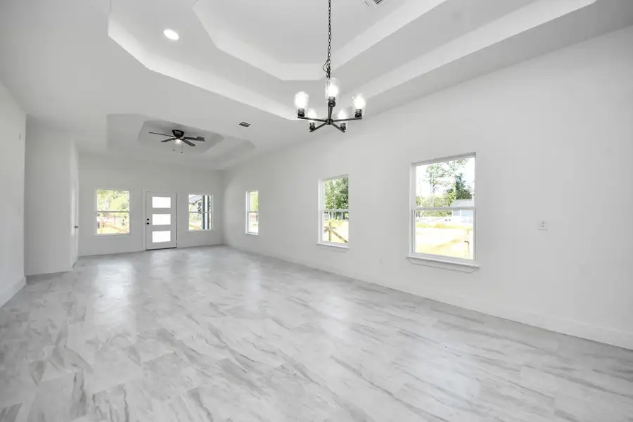 Spacious, unfurnished interior of a new home in , Splendora (Image 8).