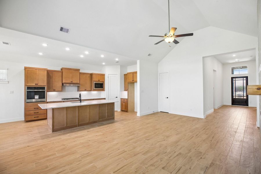 Photos are REPRESENTATIVE of the home /floor plan and are NOT of the actual home.  Selections, features, and room options may vary.