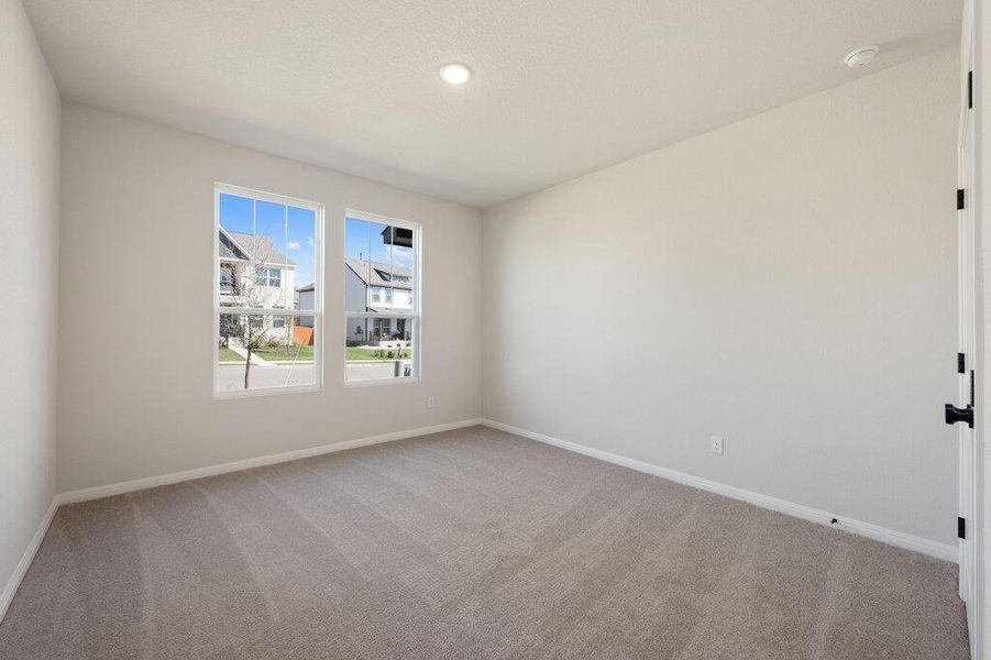Spacious, unfurnished interior of a new home in Lariat, Liberty Hill (Image 36).