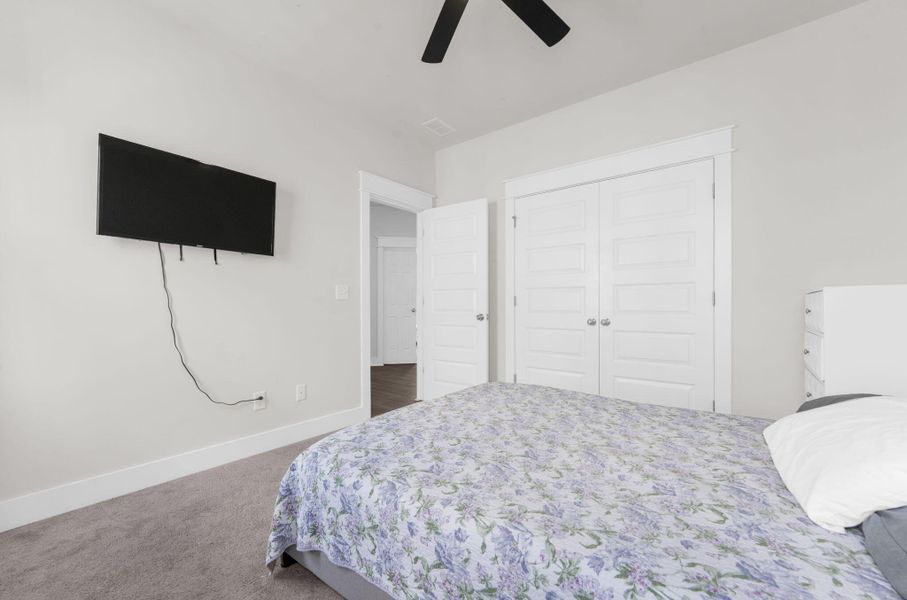 Furnished interior view inside a new home in Carnes Crossroads, Summerville (Image 8). Furnished interior view inside a new home in Carnes Crossroads, Summerville (Image 8).