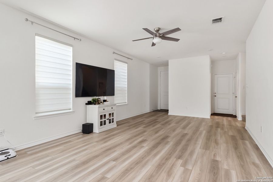 Spacious, unfurnished interior of a new home in Cove at Westover Hills, San Antonio (Image 22).