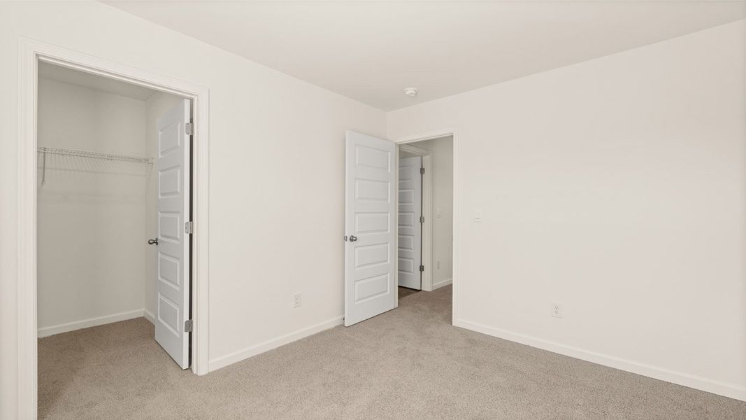 Representative unfurnished interior of a home built from the Aisle by D.R. Horton in Shoal Creek, Hampton (Image 24).