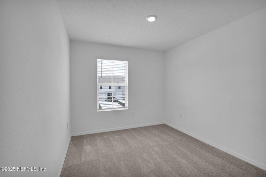 Spacious, unfurnished interior of a new home in , Jacksonville (Image 17).